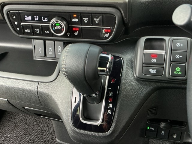 ホンダ Ｎ　ＢＯＸ カスタム ６６０ Ｌ ターボ スタイルプラス ブラック R5年 (近畿) 99