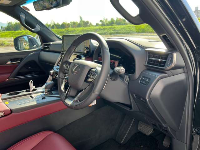 レクサス ＬＸ７００ｈ ７００Ｈ ４ＷＤ R7年 (九州・沖縄) 99