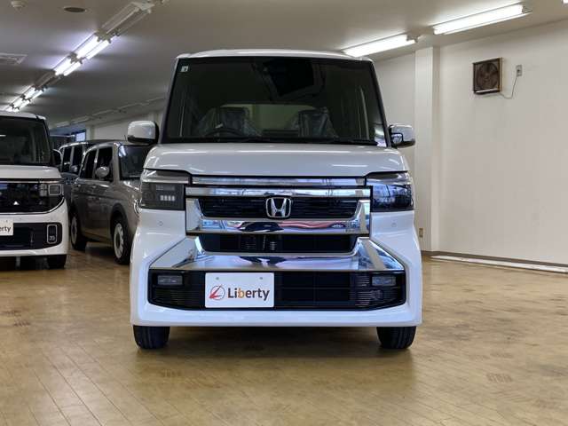 ホンダ Ｎ　ＢＯＸ カスタム ６６０ R8年 (四国) 99