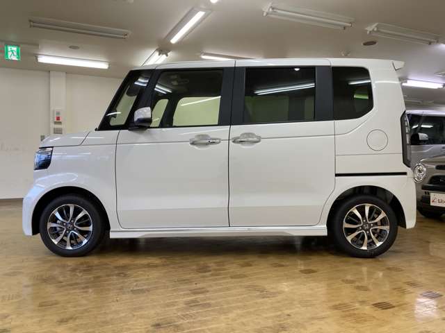 ホンダ Ｎ　ＢＯＸ カスタム ６６０ R8年 (四国) 99