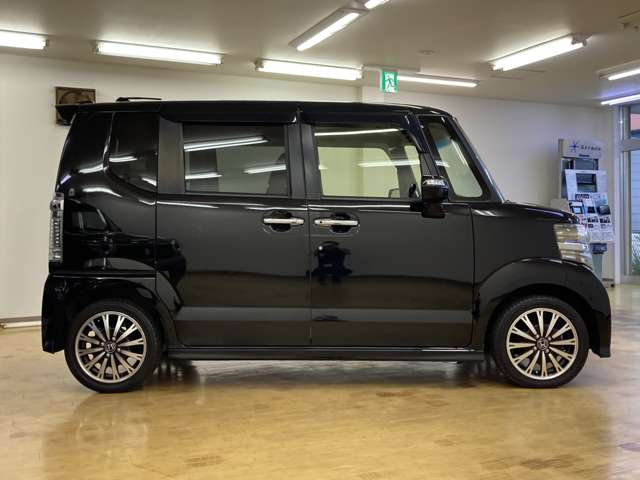ホンダ Ｎ　ＢＯＸ ６６０ カスタムＧ ターボ Ｌパッケージ H27年 (四国) 99