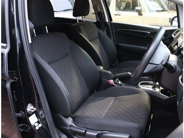 ホンダ フィット １．３ １３Ｇ Ｌパッケージ H26年 (関東) 99