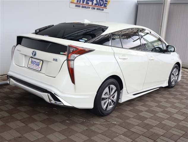 トヨタ プリウス １．８ Ｓ H29年 () 99
