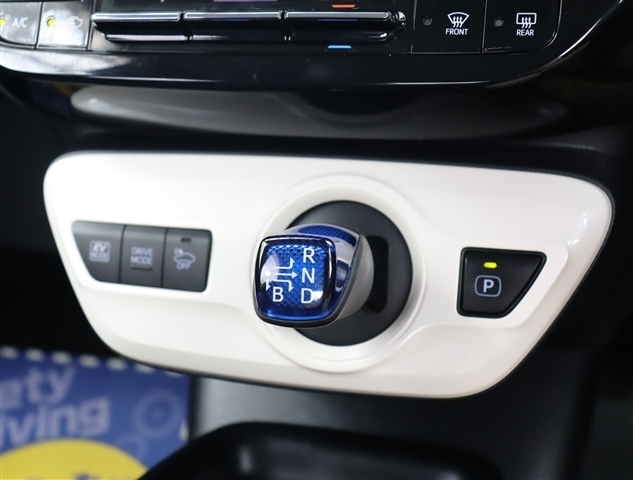 トヨタ プリウス １．８ Ｓ H29年 () 99
