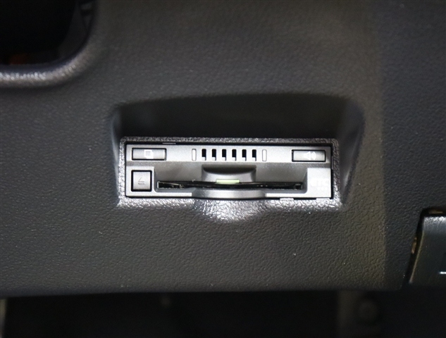 トヨタ プリウス １．８ Ｓ H29年 () 99