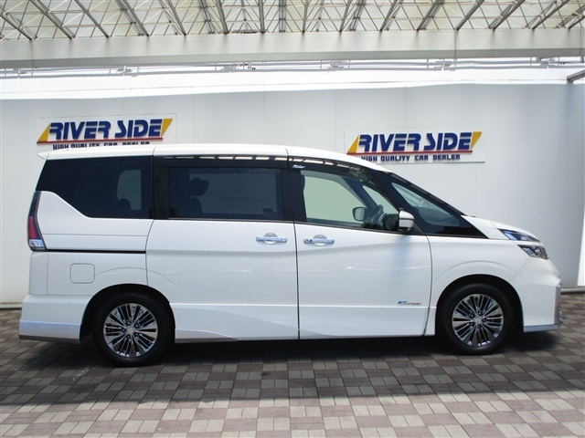 日産 セレナ ２．０ ライダー H28年 (関東) 99