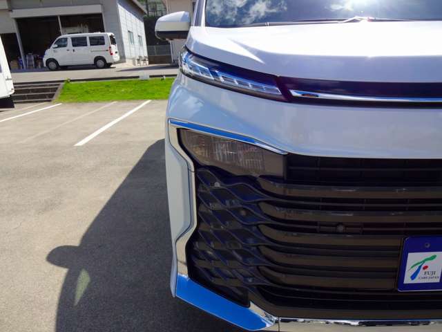 トヨタ ヴォクシー １．８ ハイブリッド Ｓ－Ｚ R7年 (関東) 99