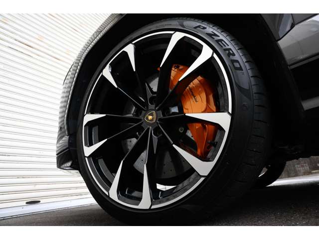 ランボルギーニ ウルス ４．０ ４ＷＤ R4年 (東海) 99