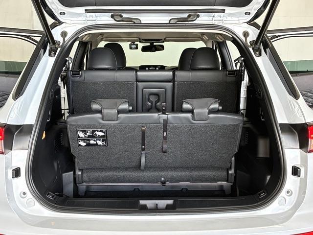 三菱 アウトランダーＰＨＥＶ ＰＨＥＶ ２．４ Ｐ ４ＷＤ R4年 (中国) 99