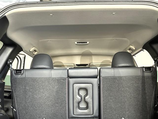 三菱 アウトランダーＰＨＥＶ ＰＨＥＶ ２．４ Ｐ ４ＷＤ R4年 (中国) 99