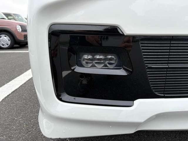 ホンダ Ｎ　ＢＯＸ カスタム ６６０ Ｌ スタイルプラス ブラック R4年 () 99