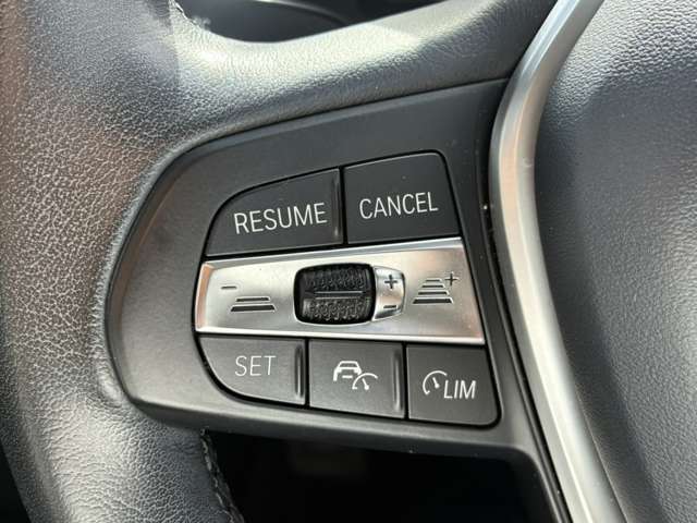 ＢＭＷ １シリーズ １１８Ｄ プレイ エディション ジョイ プラス ディーゼルターボ R3年 (四国) 99