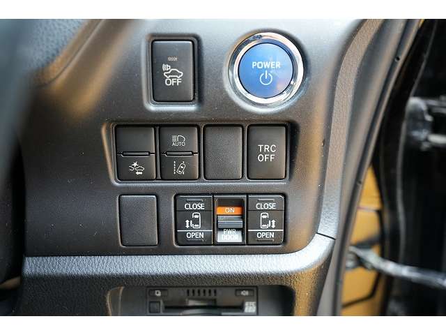 トヨタ ヴォクシー １．８ ハイブリッド ＺＳ 煌 H30年 () 99