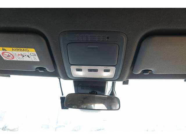 トヨタ ヴォクシー １．８ ハイブリッド ＺＳ 煌 H30年 () 99