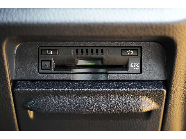 トヨタ ノア ２．０ ＳＩ H29年 () 99