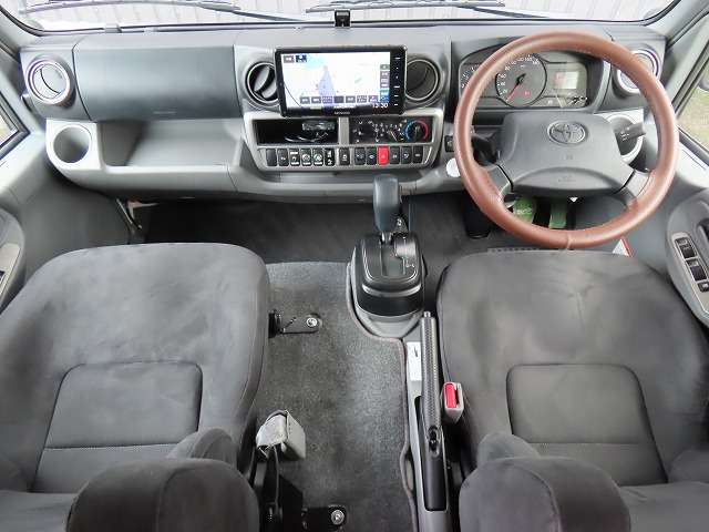 トヨタ カムロード キャンピングカー R5年 (関東) 99