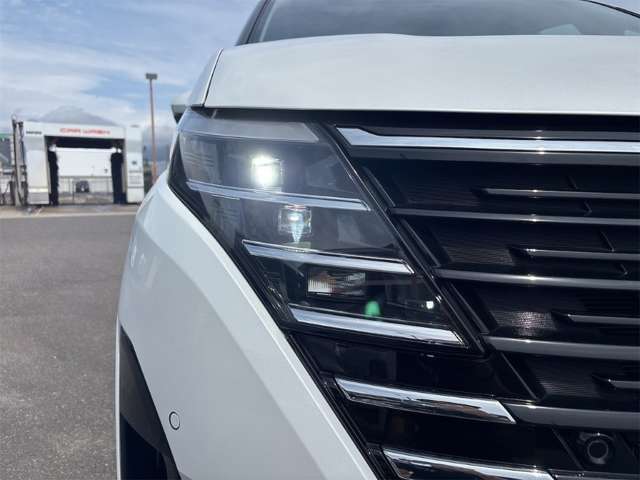 日産 セレナ ２．０ ハイウェイスターＶ R5年 (近畿) 99