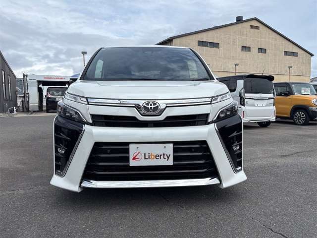 トヨタ ヴォクシー ２．０ ＺＳ 煌ＩＩ R2年 (近畿) 99