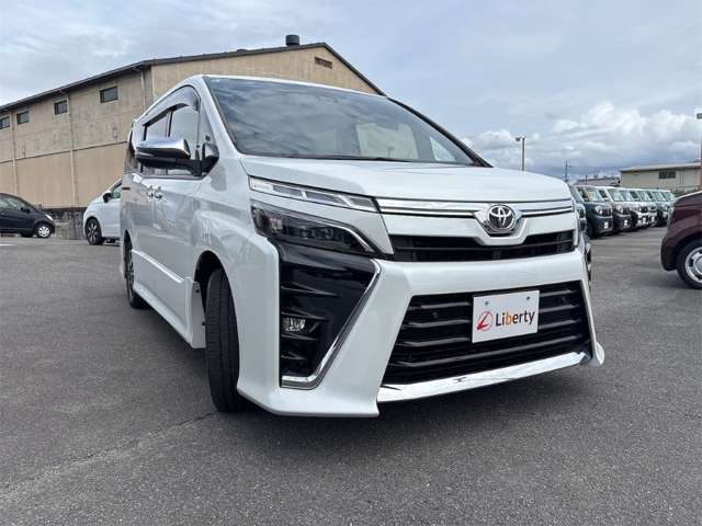 トヨタ ヴォクシー ２．０ ＺＳ 煌ＩＩ R2年 (近畿) 99