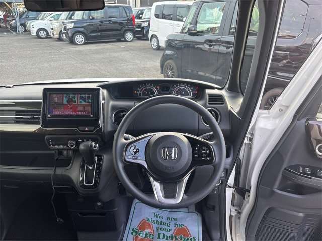 ホンダ Ｎ　ＢＯＸ カスタム ６６０ Ｇ Ｌ ホンダセンシング R1年 (近畿) 99