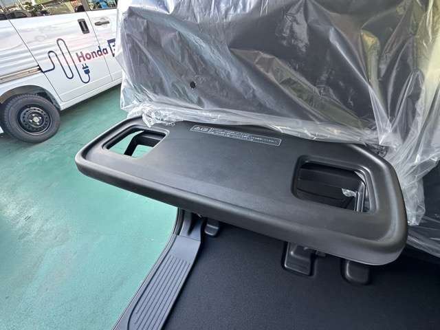 ホンダ Ｎ　ＢＯＸ カスタム ６６０ ブラック スタイル R8年 () 99
