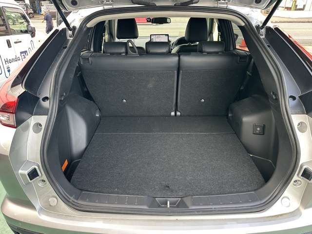 三菱 エクリプス　クロス　ＰＨＥＶ ＰＨＥＶ ２．４ Ｇ ４ＷＤ R4年 () 99