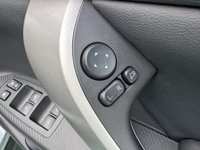 三菱 エクリプス　クロス　ＰＨＥＶ ＰＨＥＶ ２．４ Ｇ ４ＷＤ R4年 () 99