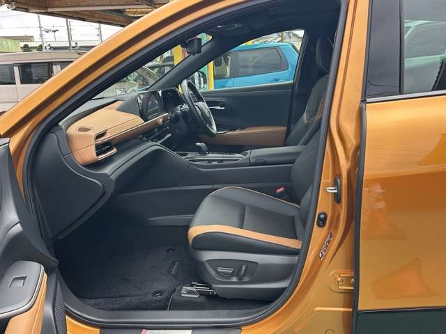 トヨタ クラウン　クロスオーバー　ハイブリッド ２．４ ＲＳ アドバンスト Ｅ－ＦＯＵＲ ＡＤＶＡＮＣＥＤ ４ＷＤ R4年 () 99