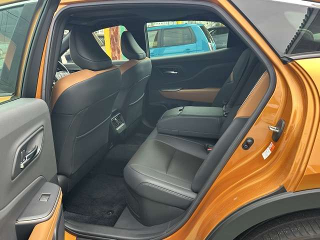 トヨタ クラウン　クロスオーバー　ハイブリッド ２．４ ＲＳ アドバンスト Ｅ－ＦＯＵＲ ＡＤＶＡＮＣＥＤ ４ＷＤ R4年 () 99