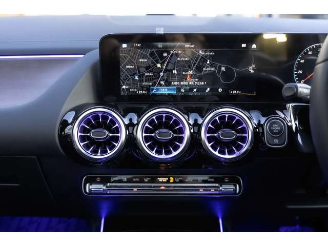 メルセデスベンツ ＧＬＡクラス ＧＬＡ２００ Ｄ ４マチック ディーゼルターボ ４ＷＤ ＭＰ２０２３０１ R4年 () 99