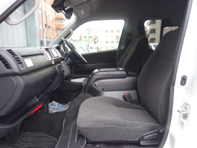 トヨタ ハイエースワゴン ２．７ グランドキャビン ４ＷＤ R6年 (北海道) 99