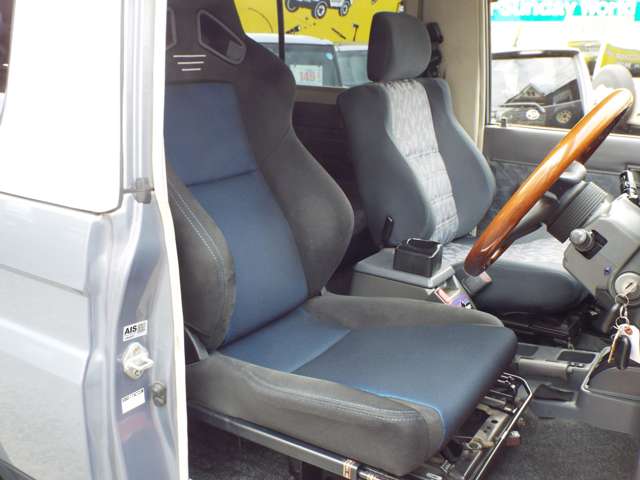 トヨタ ランドクルーザーバン ４．２ ＺＸ ＦＲＰトップ ディーゼル ４ＷＤ H9年 (近畿) 99