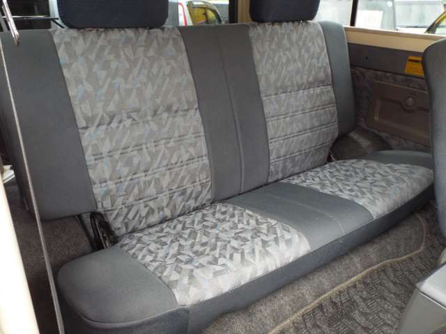 トヨタ ランドクルーザーバン ４．２ ＺＸ ＦＲＰトップ ディーゼル ４ＷＤ H9年 (近畿) 99
