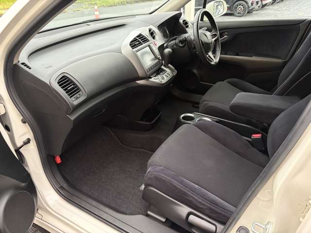 ホンダ ストリーム ２．０ ＲＳＺ H19年 (近畿) 99
