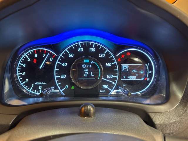 日産 ノート １．２ メダリスト H28年 (近畿) 99