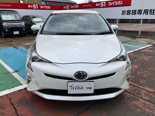 トヨタ プリウス １．８ Ｓ セーフティ プラス Ｅ－ＦＯＵＲ ４ＷＤ H30年 () 99