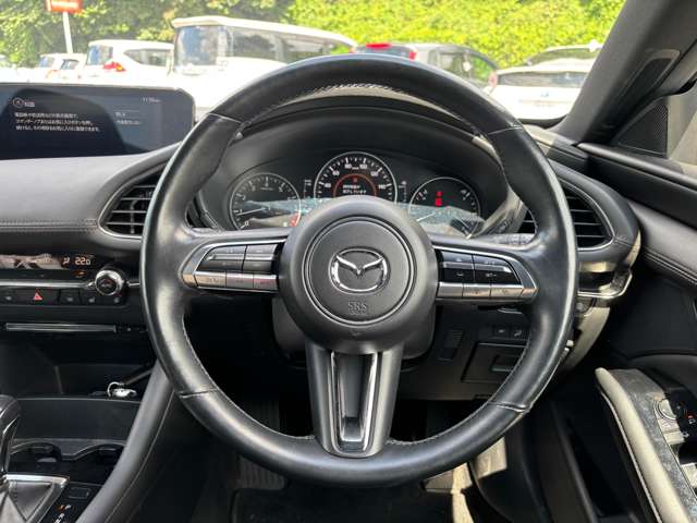 マツダ ＭＡＺＤＡ３　ファストバック ２．０ ２０Ｓ Ｌパッケージ R2年 () 99