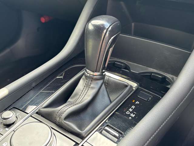 マツダ ＭＡＺＤＡ３　ファストバック ２．０ ２０Ｓ Ｌパッケージ R2年 () 99