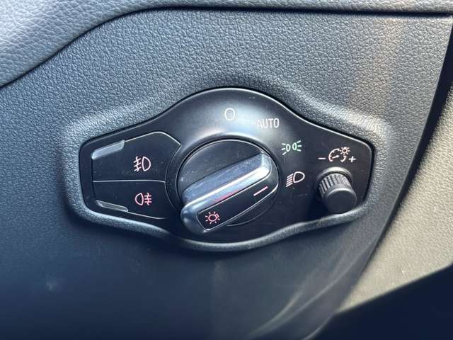 アウディ Ｑ５ ２．０ ＴＦＳＩ クワトロ Ｓラインパッケージ ４ＷＤ H25年 () 99