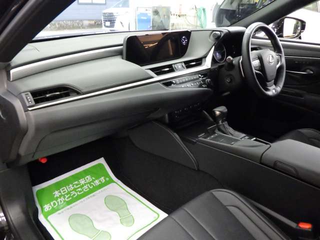 レクサス ＥＳ３００ｈ Ｆスポーツ R1年 () 99