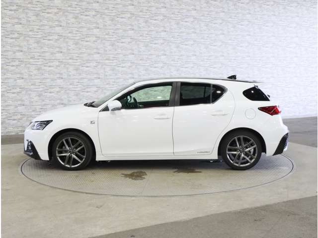 レクサス ＣＴ２００ｈ Ｆスポーツ R4年 () 99