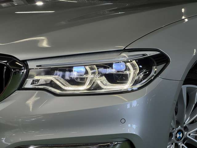 ＢＭＷ ５シリーズ ５３０ｉ　ラグジュアリー R1年 (関東) 99