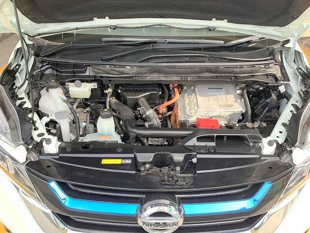 日産 セレナ １．２ Ｅ－ＰＯＷＥＲ ＸＶ H30年 (関東) 99