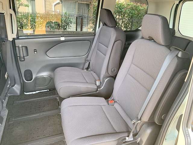 日産 セレナ １．２ Ｅ－ＰＯＷＥＲ ＸＶ H30年 (関東) 99