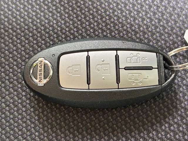 日産 セレナ ２．０ Ｘ ＶセレクションＩＩ 助手席スライドアップシート R1年 (関東) 99