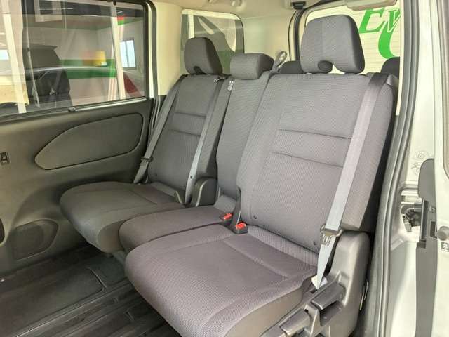日産 セレナ ２．０ Ｘ ＶセレクションＩＩ 助手席スライドアップシート R1年 (関東) 99