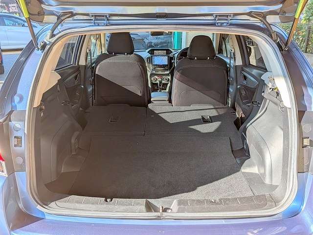 スバル インプレッサスポーツ ２．０ Ｉ－Ｌ アイサイト ４ＷＤ H29年 (関東) 99