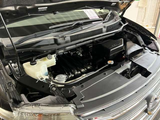 日産 セレナ ２．０ ハイウェイスター Ｖセレクション＋ＳＡＦＥＴＹ Ｓ－ＨＹＢＲＩＤ H27年 (関東) 99