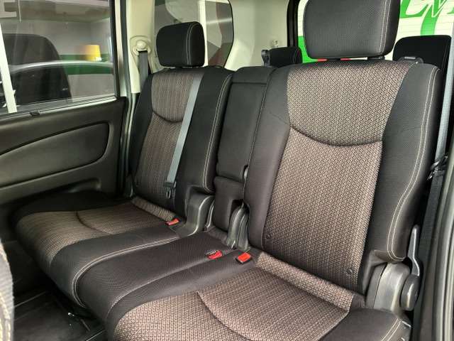 日産 セレナ ２．０ ハイウェイスター Ｖセレクション＋ＳＡＦＥＴＹ Ｓ－ＨＹＢＲＩＤ H27年 (関東) 99
