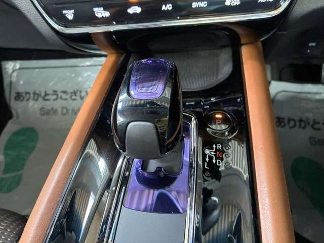 ホンダ ヴェゼル １．５ ハイブリッド Ｚ H26年 (関東) 99